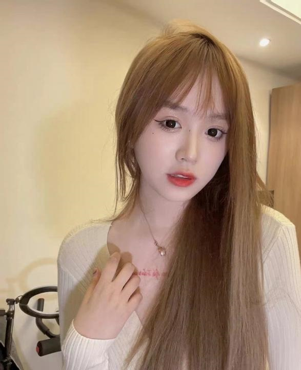 美乳小姐姐 柒柒