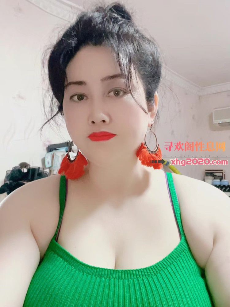 小马拉大车欧美风熟女