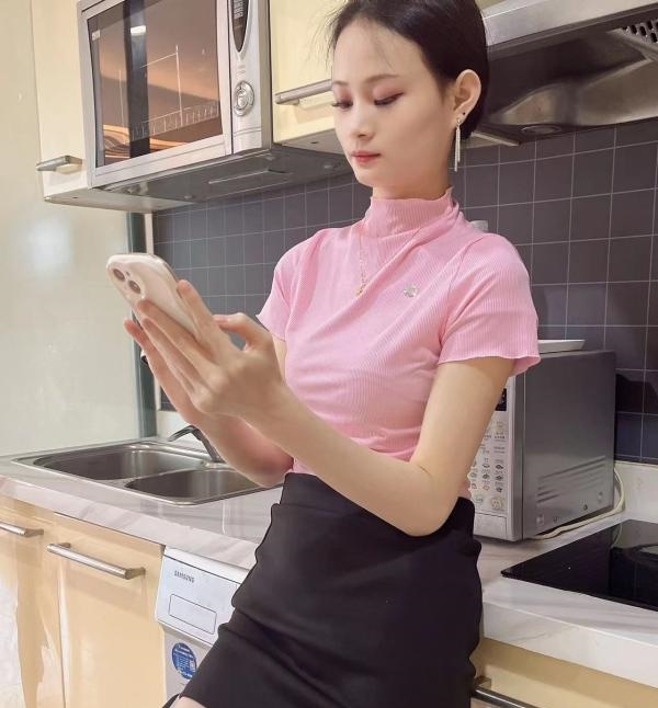 成都嫩妹子果儿