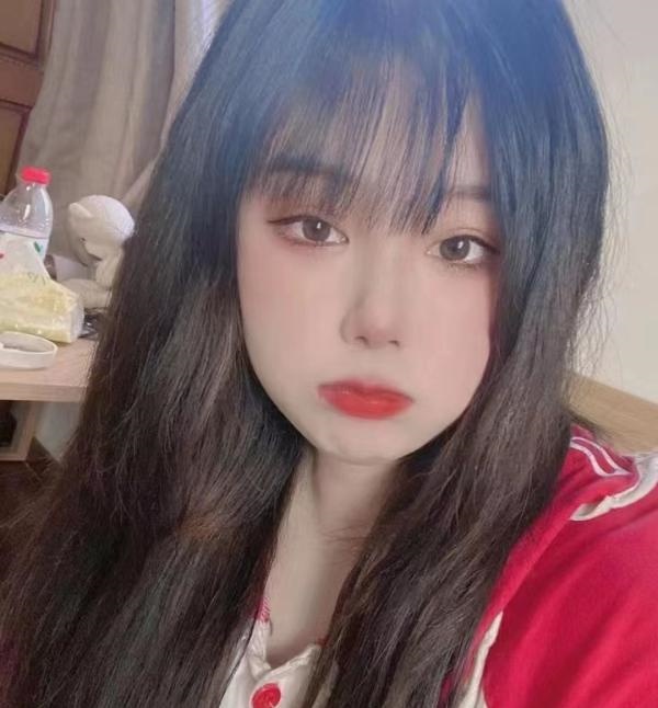 西湖大胸乖妹