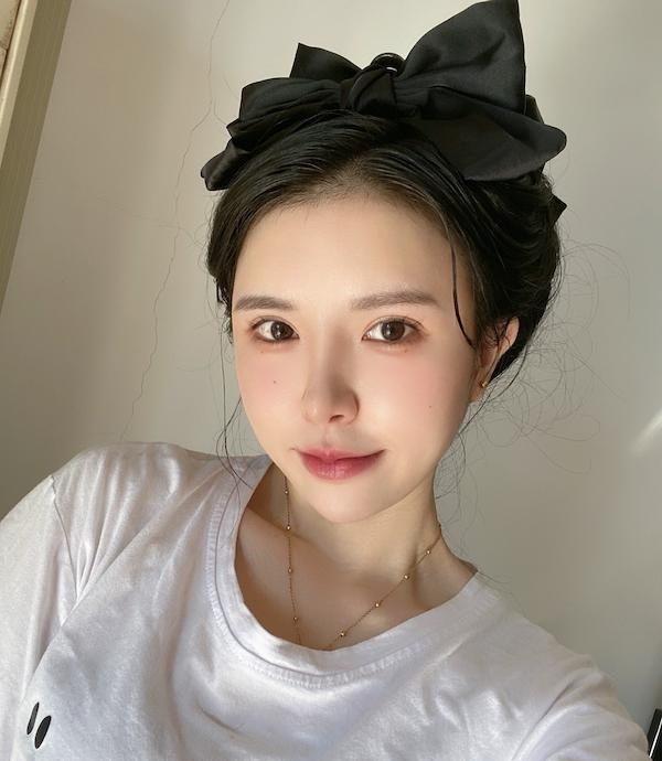 翘臀骚雯雯