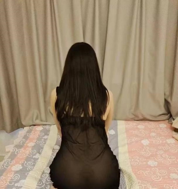 松江口爆黑丝灵宝
