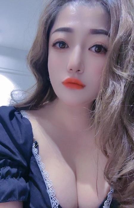 大胸骚辣椒
