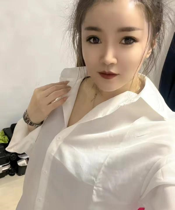 爆乳腿精熙熙