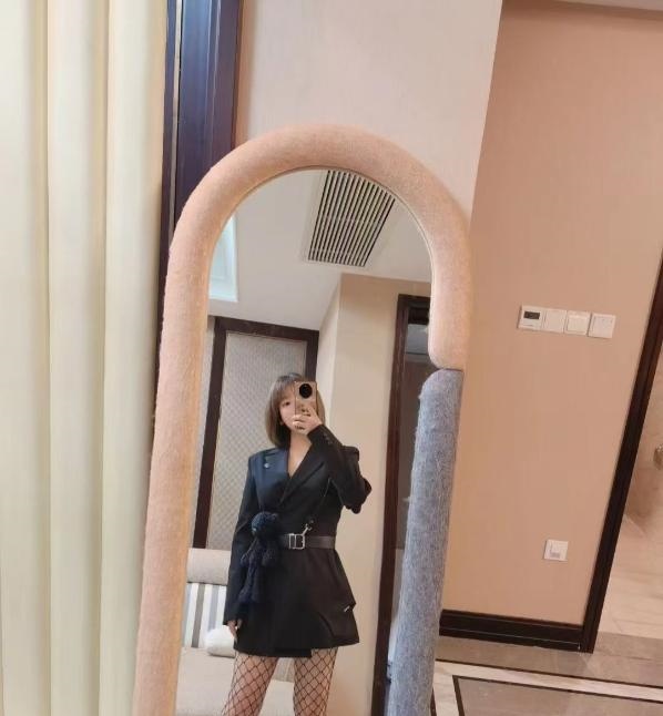 南京虹悦城佩妮