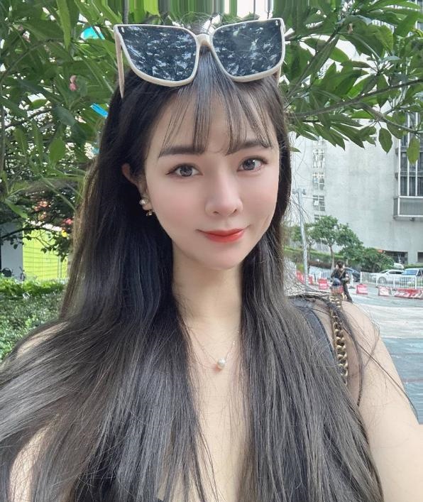 南山颜值性感身材妹子