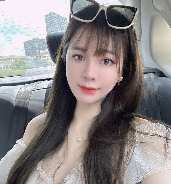 南山颜值性感身材妹子