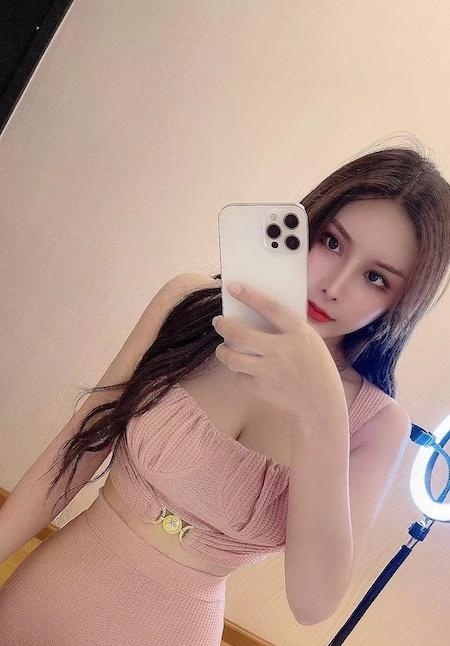 宝安大胸妹小雪
