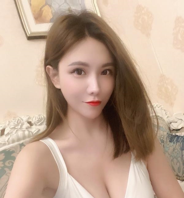性感Tina老师