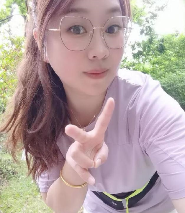西湖老凤眼镜姐姐