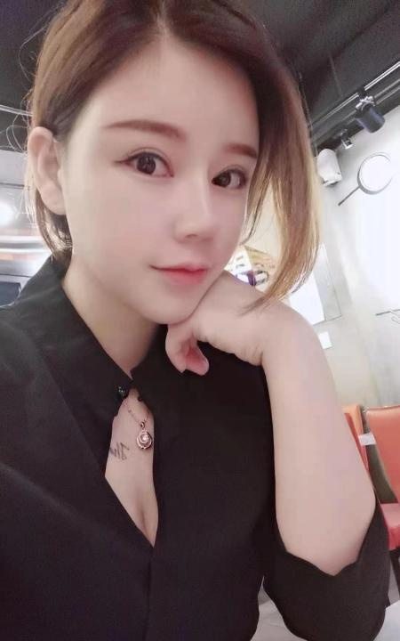 龙华性感小姐姐