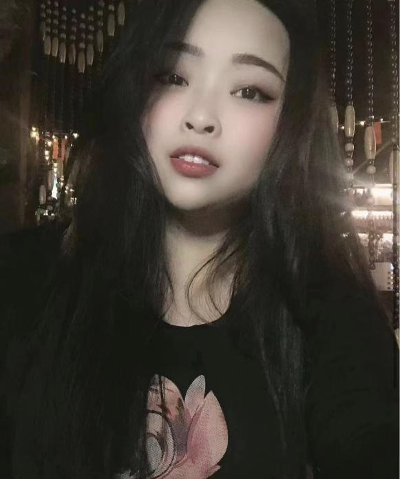 童颜巨乳可馨