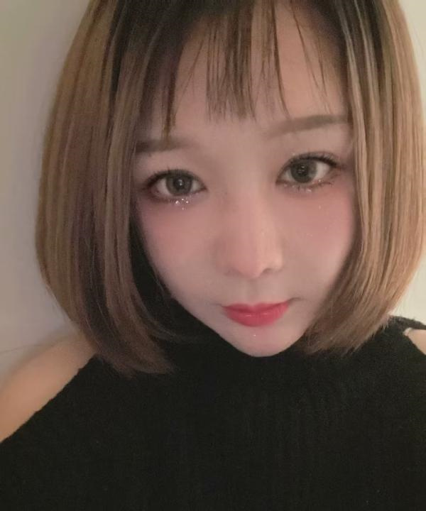 南京雨花台短发妹子
