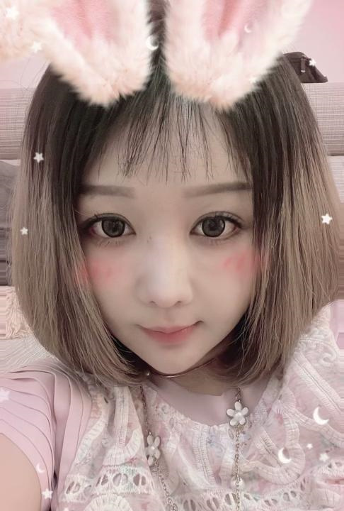南京雨花台短发妹子