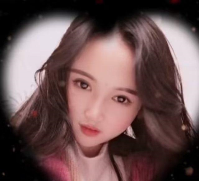 小东门一字马小姐姐