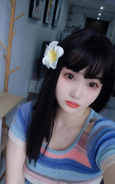 杨箕小天依