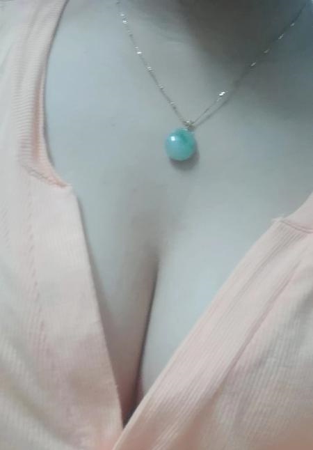 微胖大胸宝藏女孩