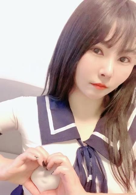 D杯娃娃脸少妇