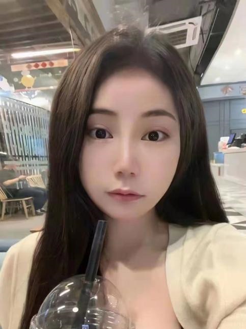 天河小少女弋雯