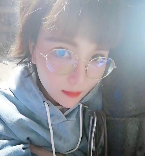 三通颜值美女