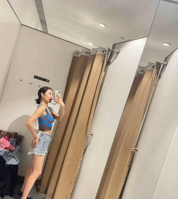 李村少妇