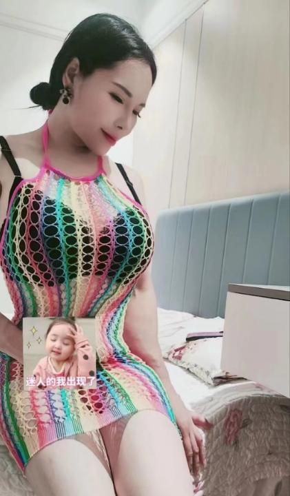 巨乳海臀小丽