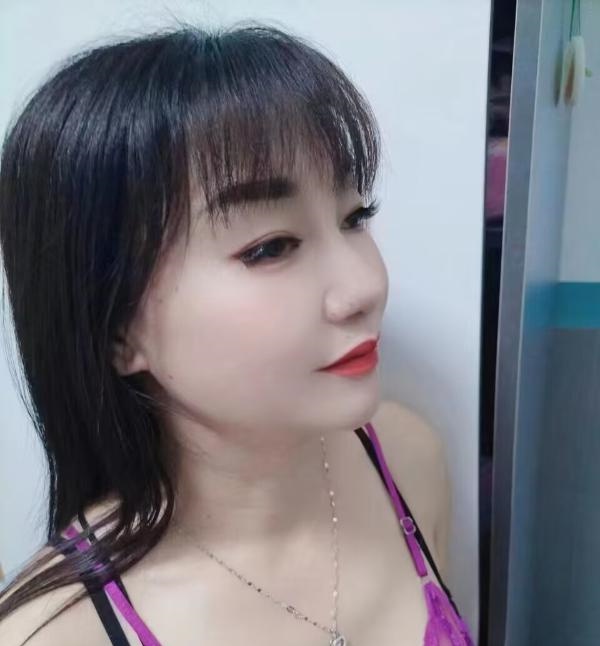 美少妇佳佳