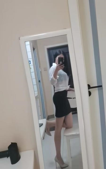 长腿红红