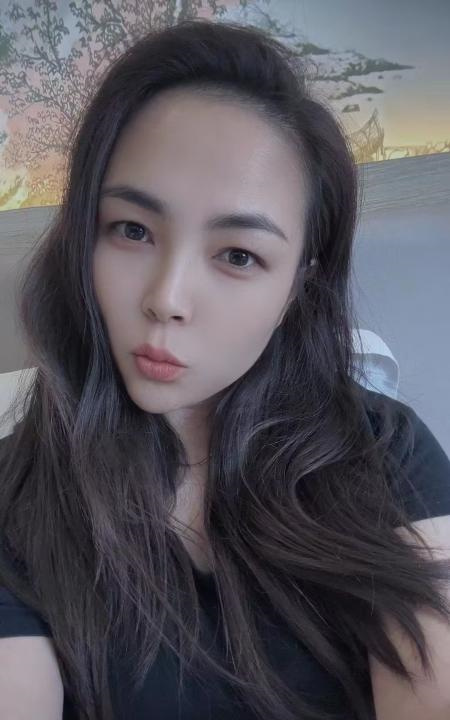 济南鹊华少妇
