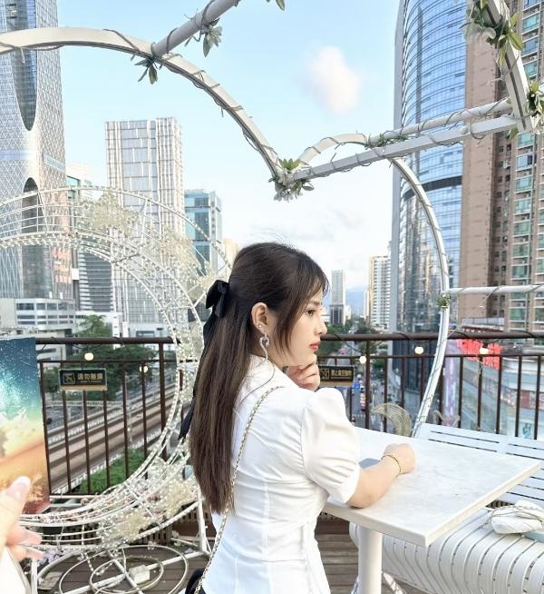罗湖大波妹