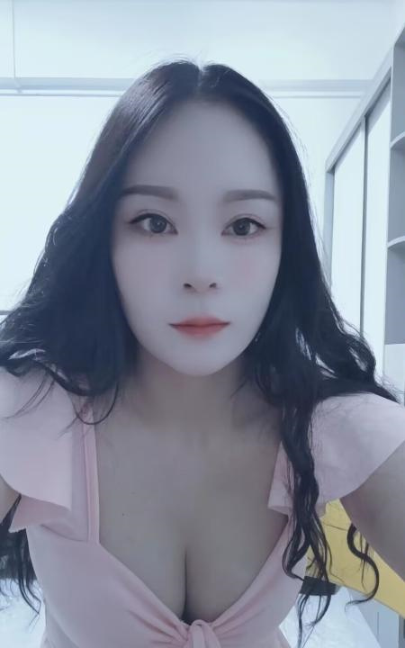 宝安大波妹颜颜