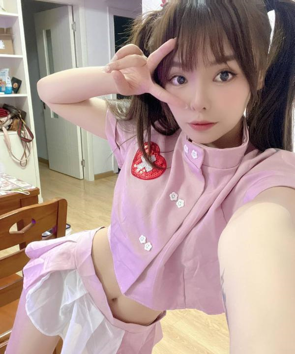 夹心娇小雪儿