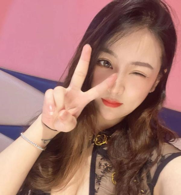 包河皮肤好看小妹