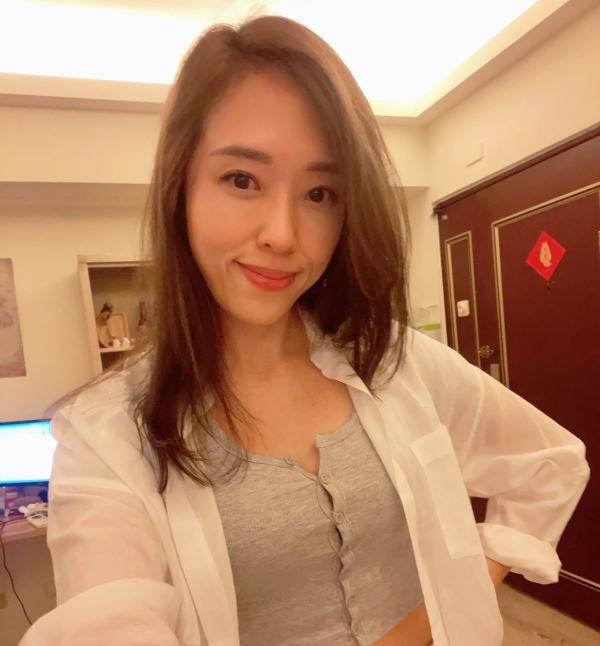 九龙山居家少妇小婷