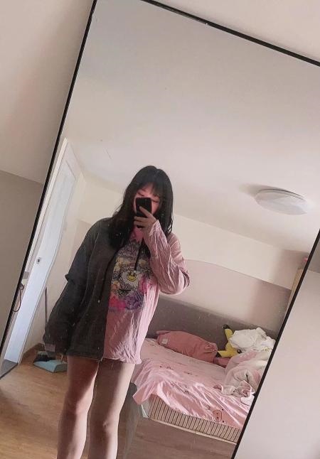 年轻小胖妹