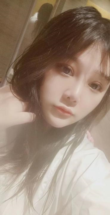 年轻小胖妹