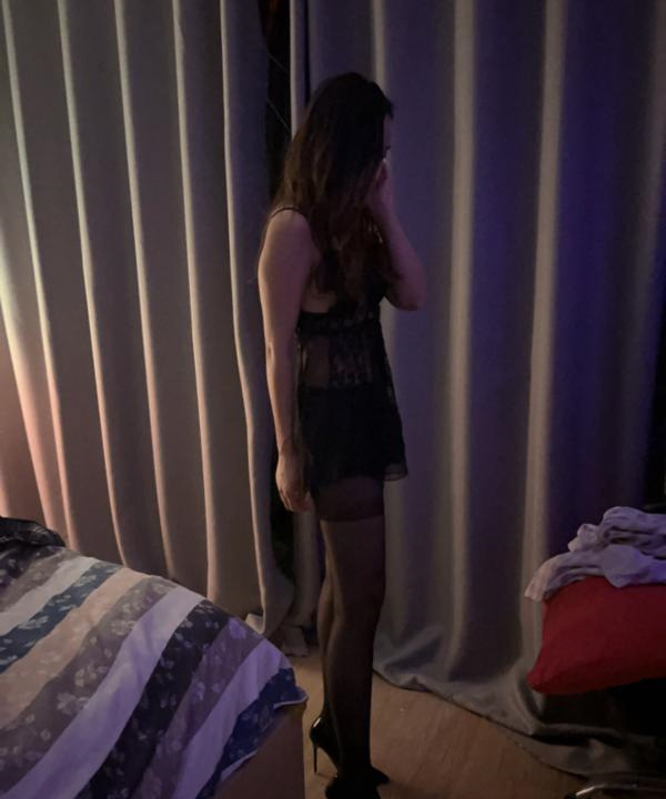 美女宠物美容师恩恩