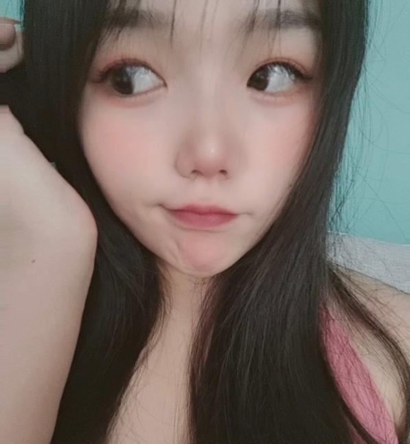 白云美女倩倩