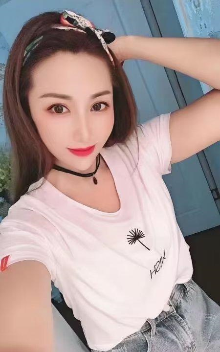 普陀苗族姑娘