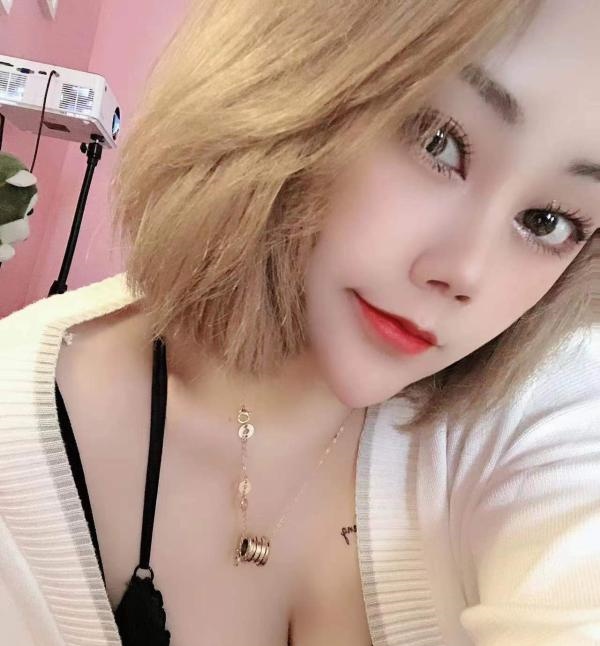 丰台妖妹灿灿