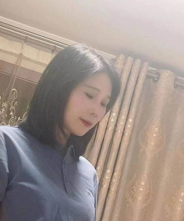 塘沽白白的熟女姐姐