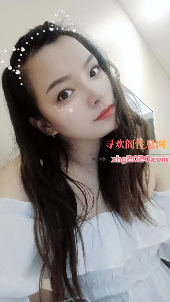 皮肤白的小姐姐