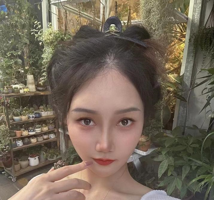 普拉提教练 茉莉