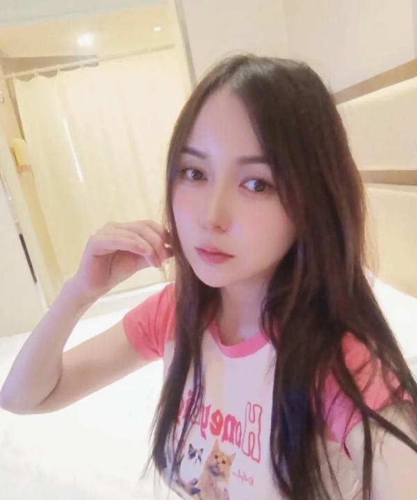 塘沽粉嫩蜜桃臀小嫩鸡