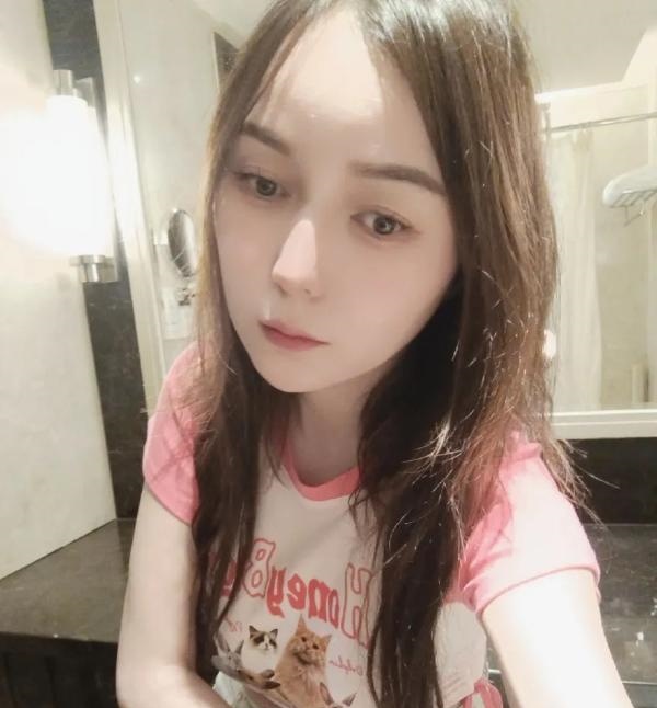 塘沽粉嫩蜜桃臀小嫩鸡