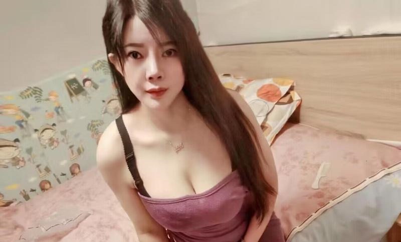 体验胸大御姐芸芝