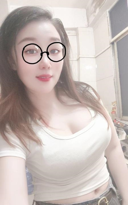 榨汁美少妇桃子