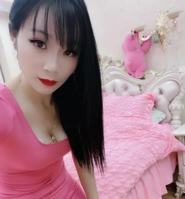 妆下寡妇