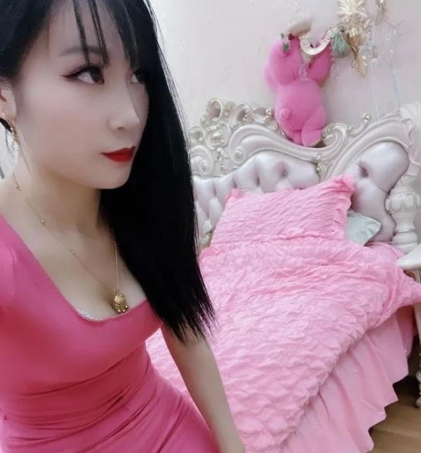 妆下寡妇