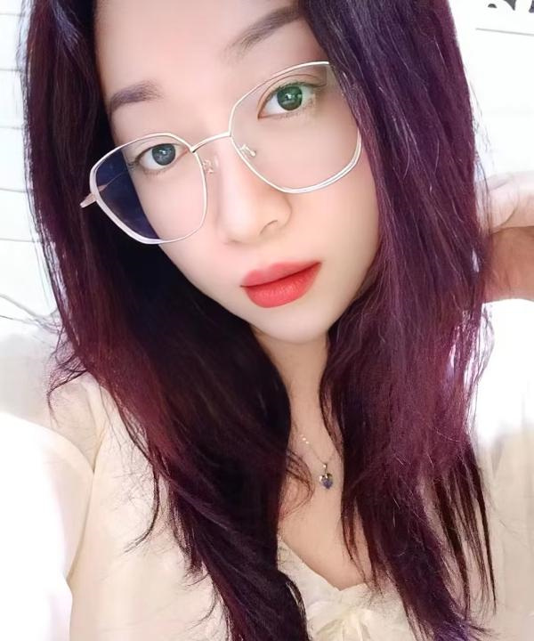 丰满激情少妇